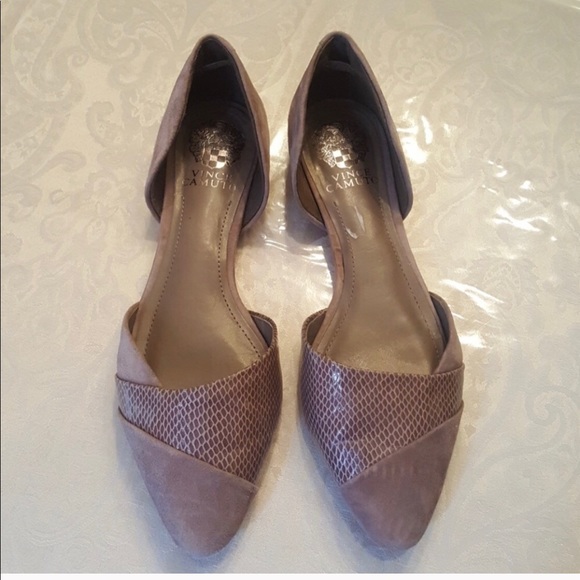 Vince Camuto - Picture 2 of 7